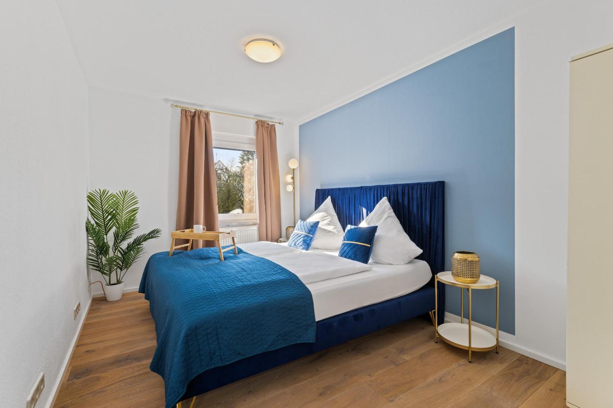 Goldcream Suites - Modern - Netflix - Free Parking Gunzburg Bagian luar foto